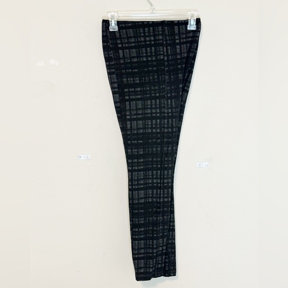 Lysse Black and Gray Plaid Ponte Shapewear Legging Dress Pants- size XL - Picture 4 of 10